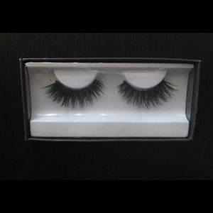 Huda Eyelashes